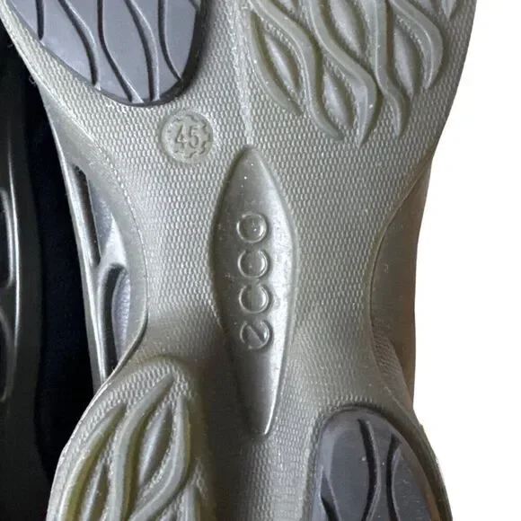 Ecco Mens BIOM Natural Motion Black Leather Sneakers Size 45